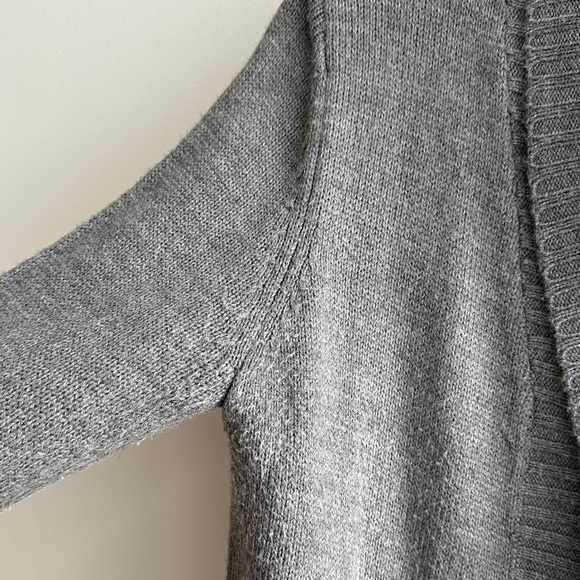 Forever 21 Grey Cozy Knit Cardigan, Open Front Comfy Sweater, Size Medium - Picture 9 of 16